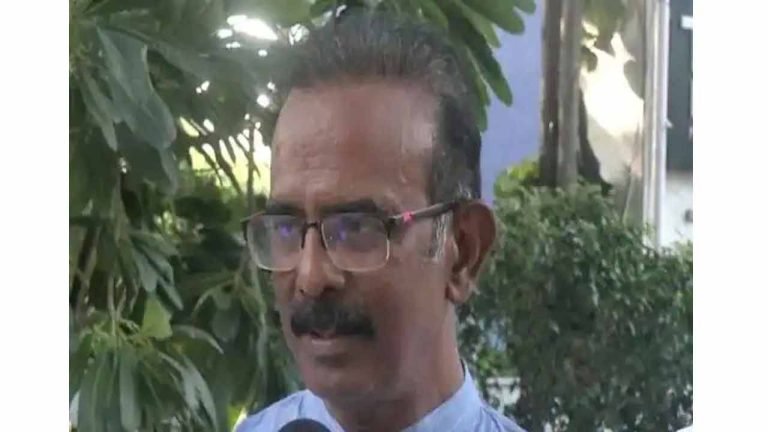KCR “blackmailing” his own party MLAs: Boora