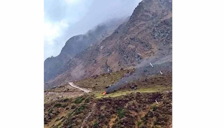 7 killed as helicopter crashes near Kedarnath Dham