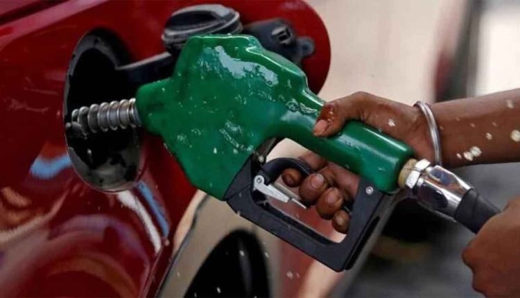 Delhi: No Fuel at Petrol Pumps Without a PUC certificate from October 25