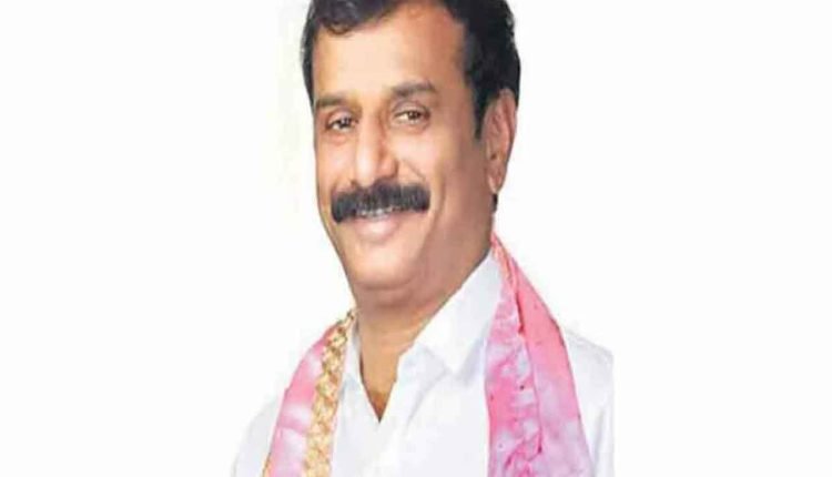 Many Oppn Party Cadre Coming Forward to Join TRS: Prabhakar Reddy