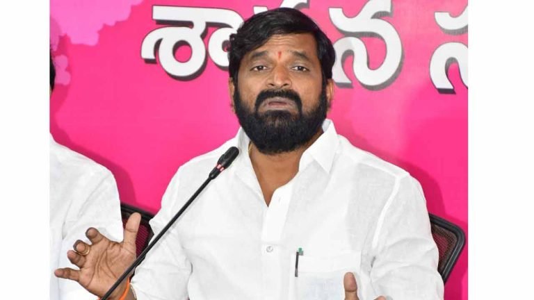 PM Modi Poisoned Telangana: Srinivas Goud Angry