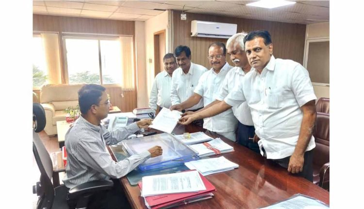 BJP leaders write to CEO about attack on Eatala & seek action against TRS men