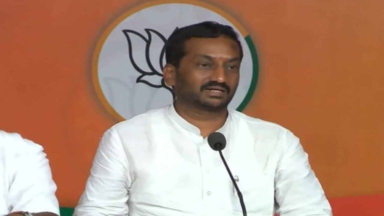 Delay In Handing Over Pattas Led To Killing of FRO: BJP