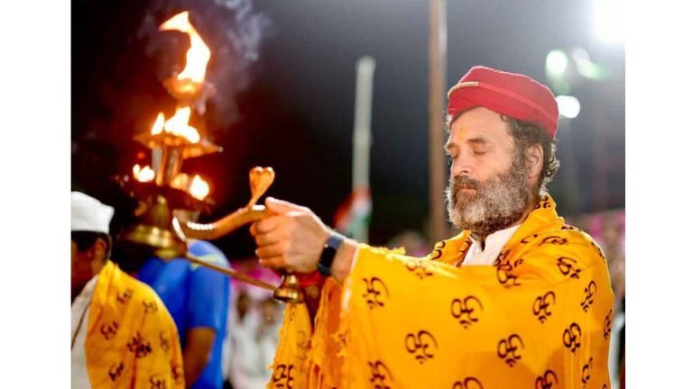 Bharat Jodo Yatra: Rahul prays at Omkareshwar temple in MP