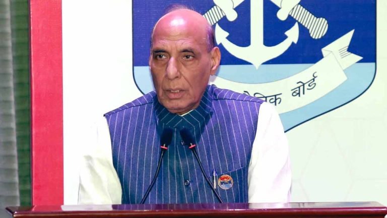 Raksha Mantri appeals for generous contribution to Armed Forces Flag Day Fund