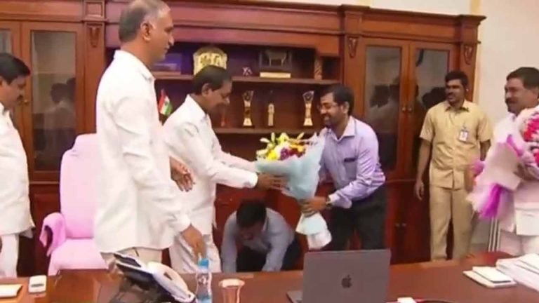Another Incident of Top Rank Official Touching Feet of CM KCR: Dr. Srinivas Defends Says Will Touch Feet 100 Times