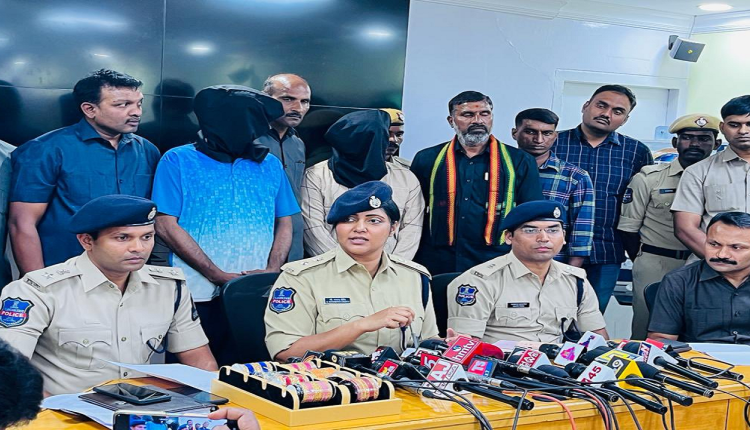 International Drug Gang Arrested In Hyderabad