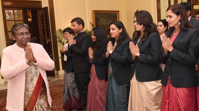 Probationers of Indian Forest Service Call on the President