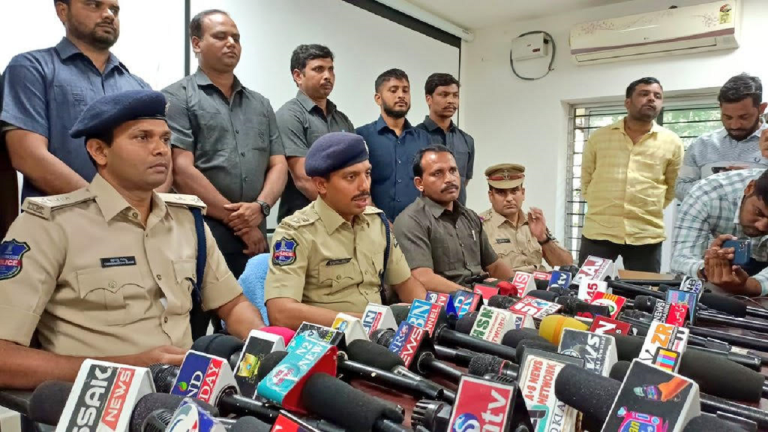 Unearth The Sensational Murder Case In Corporator Office Under Bhavani Nagar PS