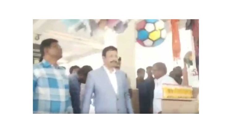 Sajjanar Surprise Visit To Jagtial Bus Depot