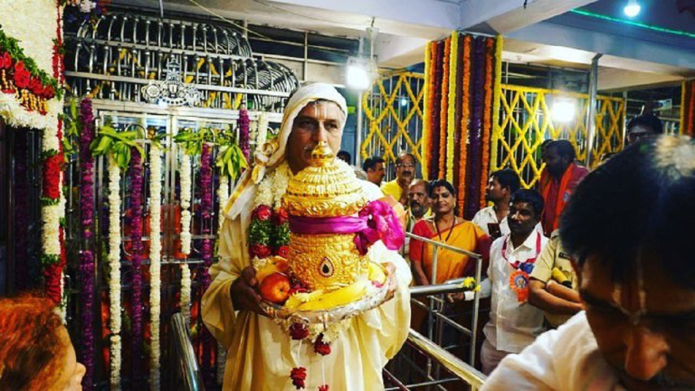 Harish Rao presents gold crown to Sri Venkateshwara Swamy Temple