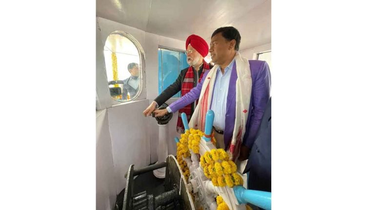 Low Carbon Cruise on Mahabahu Brahmaputra’ flagged off by the Union Petroleum Minister