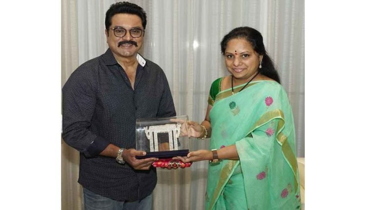 Tamil Actor Sharath Kumar meets MLC Kavitha