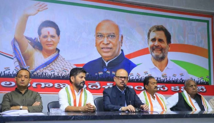 Objective Of KCR Is To Weaken Congress: Tariq Anwar