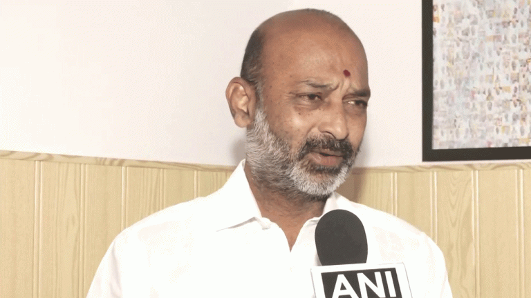 Why Kumaraswamy and Nitish Kumar Didnt Came To BRS Meet?: Bandi Sanjay