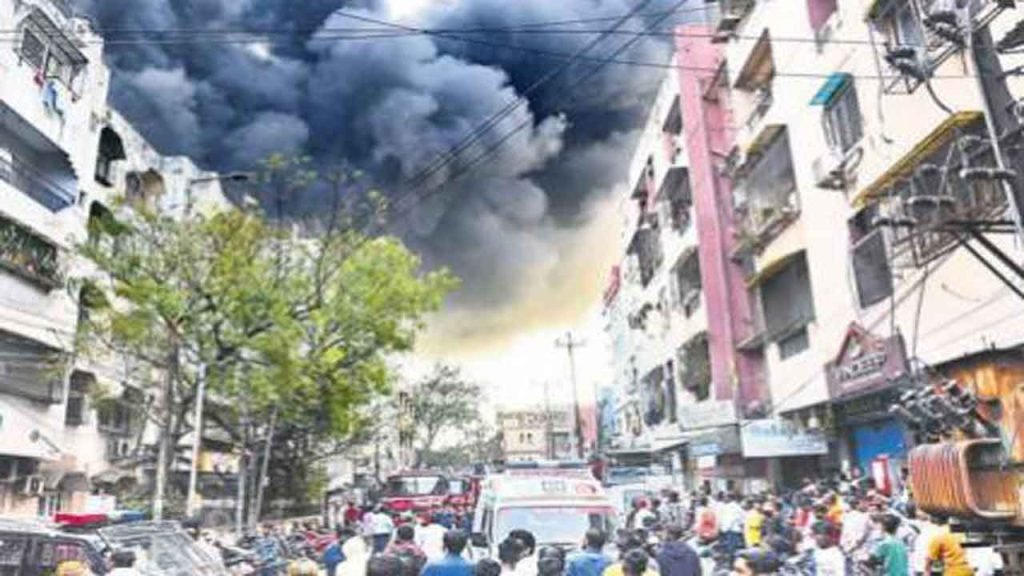 GHMC invites bids for the demolition of the Deccan store