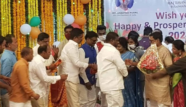 Telangana Officals Dumma to Governor's Praja Darbar