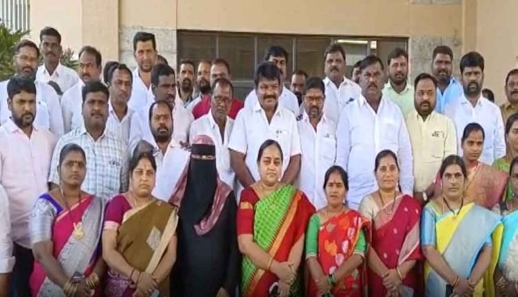 No-Confidence Motion Against Vikarabad Municipal Chairperson