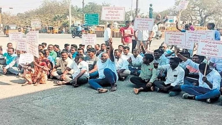 Jagtial Farmers Continued Their Protest Demanding Cancellation Of Master Plan