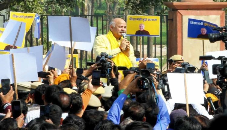 Manish Sisodia Questioned on Imposition of CrPC 144 Around CBI HQ