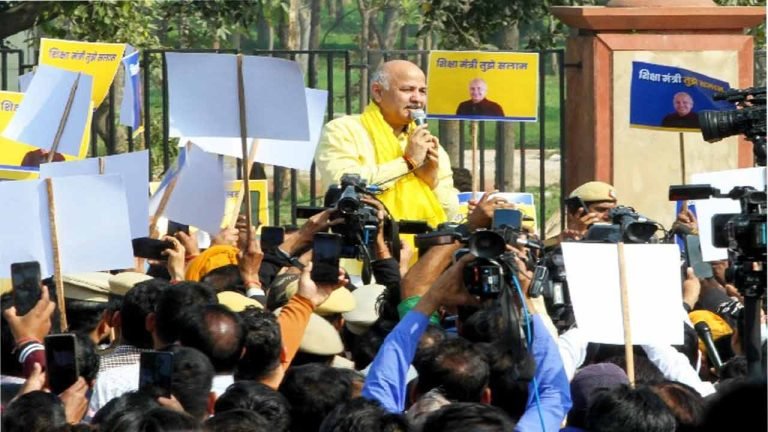 Manish Sisodia Questioned on Imposition of CrPC 144 Around CBI HQ
