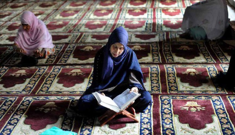 Women Can Offer Namaz In Mosque: AIMPLB To SC