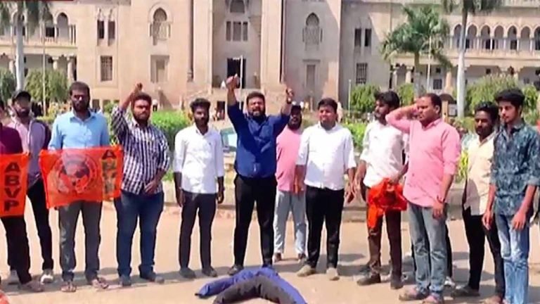 ABVP Students Burnt TS Govt Effigy At Osmania University Demanding Resignation Of Harish Rao