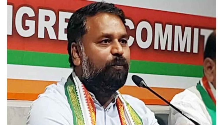 Own Congress Demands High Command To Take Action Against Komatireddy Venkat Reddy