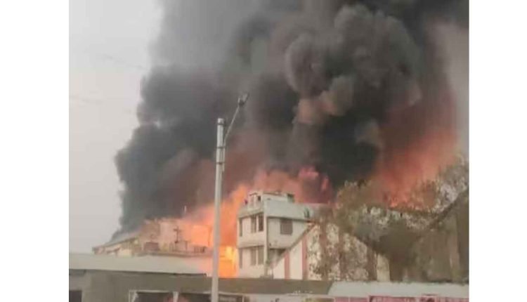Major fire breaks out at godown in Chikkadpally