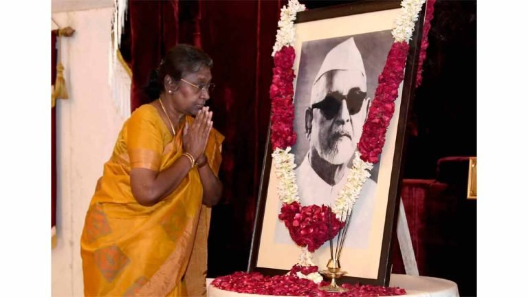 President Murmu Pays Tributes To Dr. Zakir Hussain On His Birth Anniversary