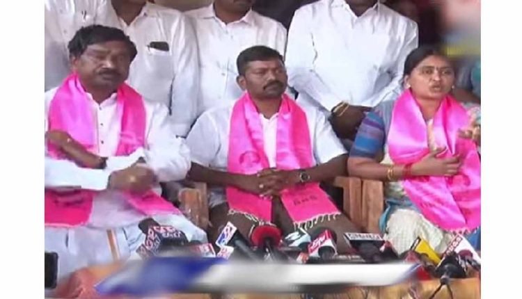 MLA Rajaiah Apologized To Sarpanch Navya