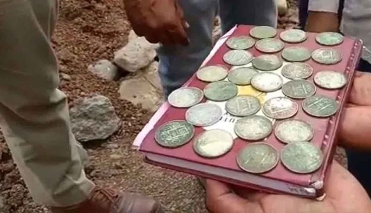 Nizam's Era Silver Coins Found In Karimnagar