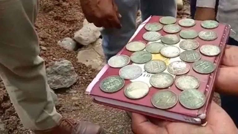 Nizam's Era Silver Coins Found In Karimnagar