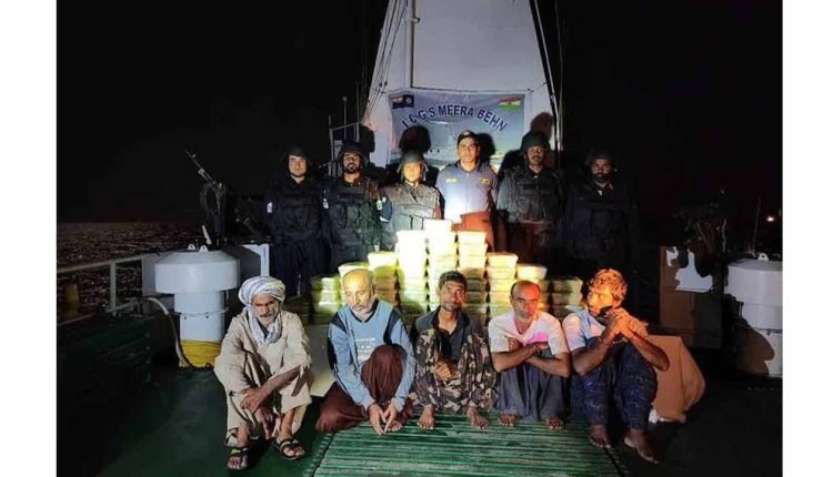 RS. 425 Cr Worth Drugs Seized From An Iranian Boat
