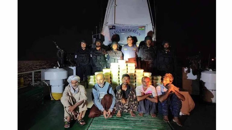 RS. 425 Cr Worth Drugs Seized From An Iranian Boat