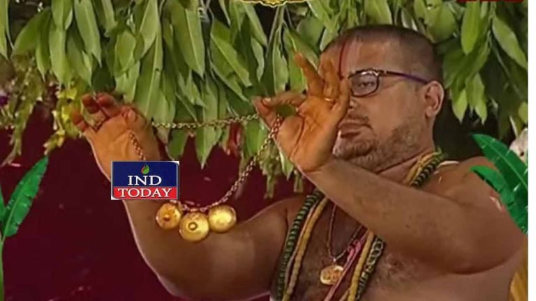 Bhadhrachalam: Indrakaran Reddy Presented Silk Clothes To Sitarama Marriage