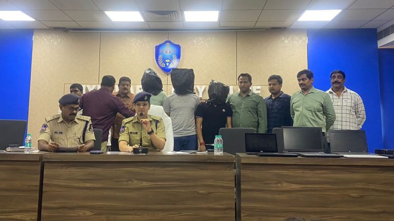 Cyber Crime Police Arrested Four For Cheating