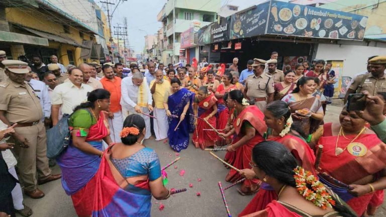 ST Sangamam is strengthening the centuries-old bond between Gujarat and Tamil Nadu: PM