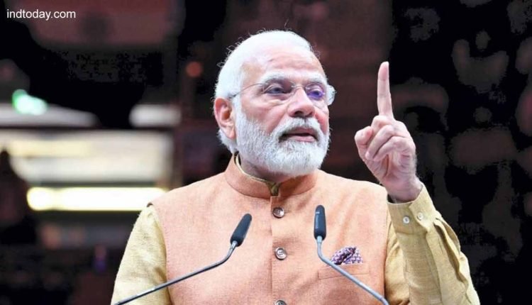 Hyderabad : PM Modi Pledges to Liberate the State from Family Rule!