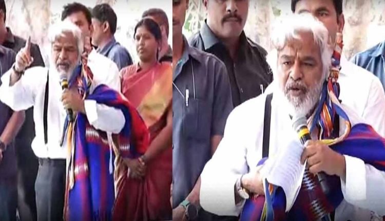 YS Sharmila is Telugu Mother: Gaddar