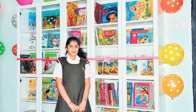 Hyderabad: Youngster Opens Library for Girls