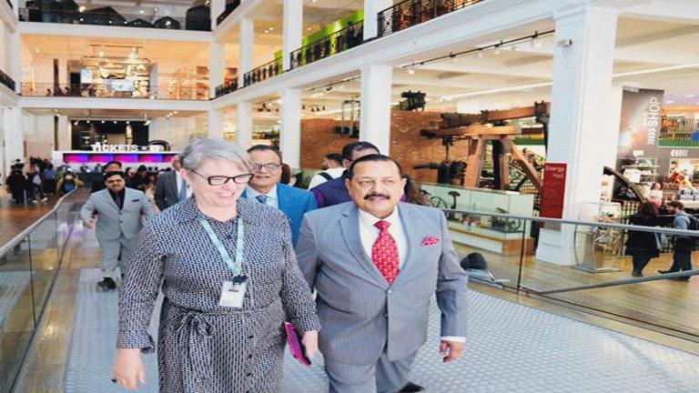 Dr. Jitendra Singh Visited London Science Museum Today
