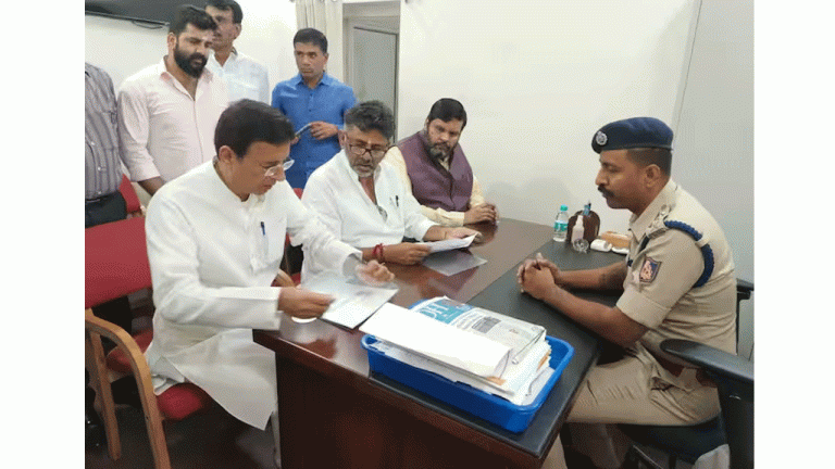 Karnataka Polls: Congress Files Complaint Against Amit Shah