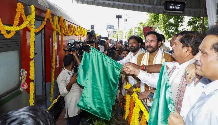Palamuru-Vishakapatnam Express Train Inaugurated
