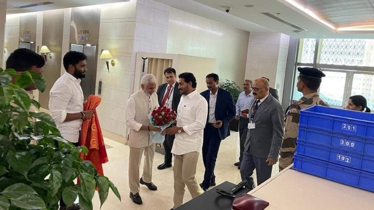 Interesting Excitement: Jagan Tour To Delhi