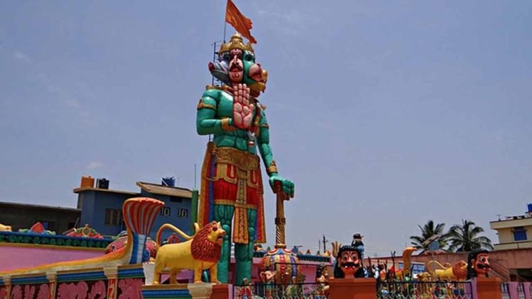 UP temple bans entry for Muslims, introduces dress code for Hindus
