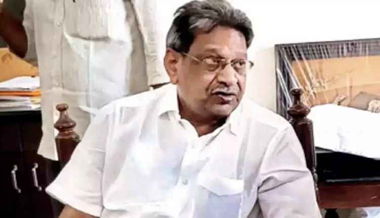 YS Bhaskar Reddy Taken To NIMS For Treatment