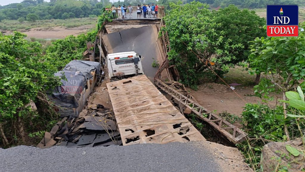 British-Era Bridge Collapsed in Srikakulam, Know How?