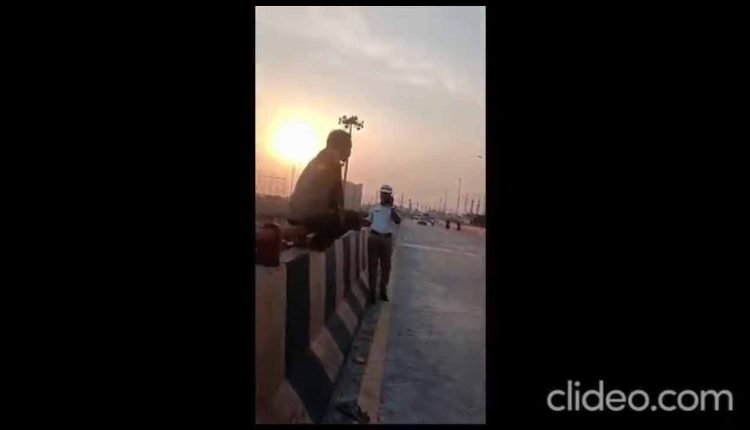 WATCH: Police Constable Saves Life Of A 37-Year-Old Man