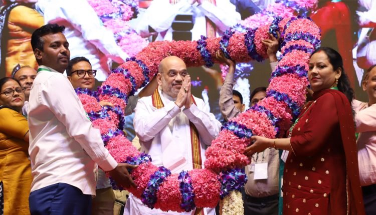 PM appreciates inauguration of development works in New Delhi